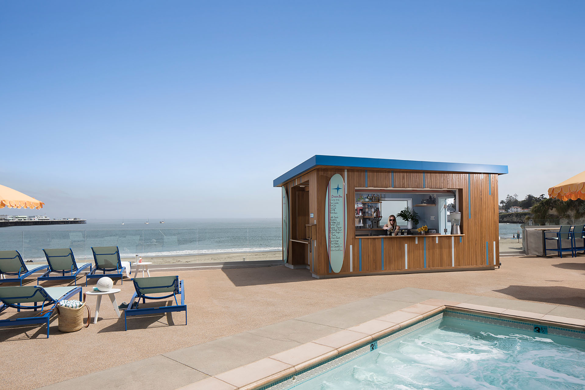 Poolside Dining