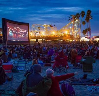 Santa Cruz Beach Boardwalk: Free Movies on the Beach